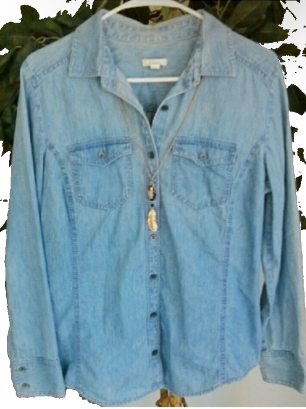 Caslon Light Wash Denim Chambray Button Down Shirt Small